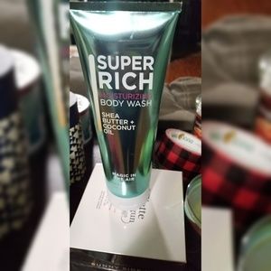 Bath and body works  Magic in the Air body wash